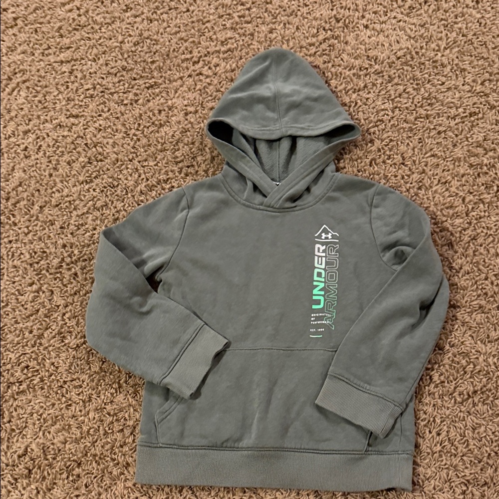 Under Armour boys Hoodie
